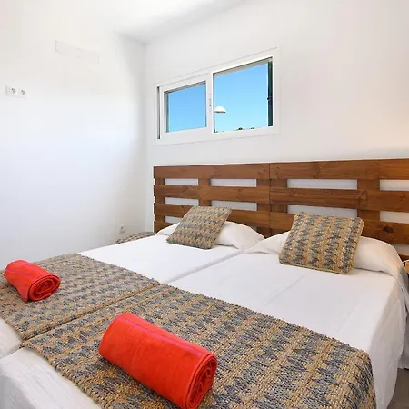 Volcano - Pool And Gym In Sport Center Fariones Included By Lanzarote * Puerto del Carmen (Lanzarote)