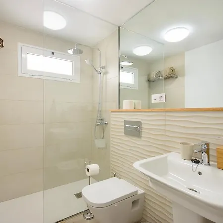 Volcano - Pool And Gym In Sport Center Fariones Included By Lanzarote *