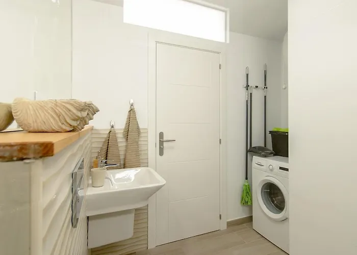 Volcano - Pool And Gym In Sport Center Fariones Included By Lanzarote Feriehus *